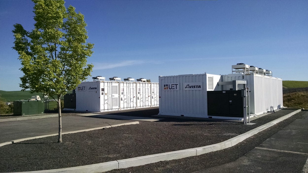 Energy Storage Options for Microgrids with VECKTA